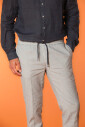 pantalon-chino-leger-en-lin-et-coton
