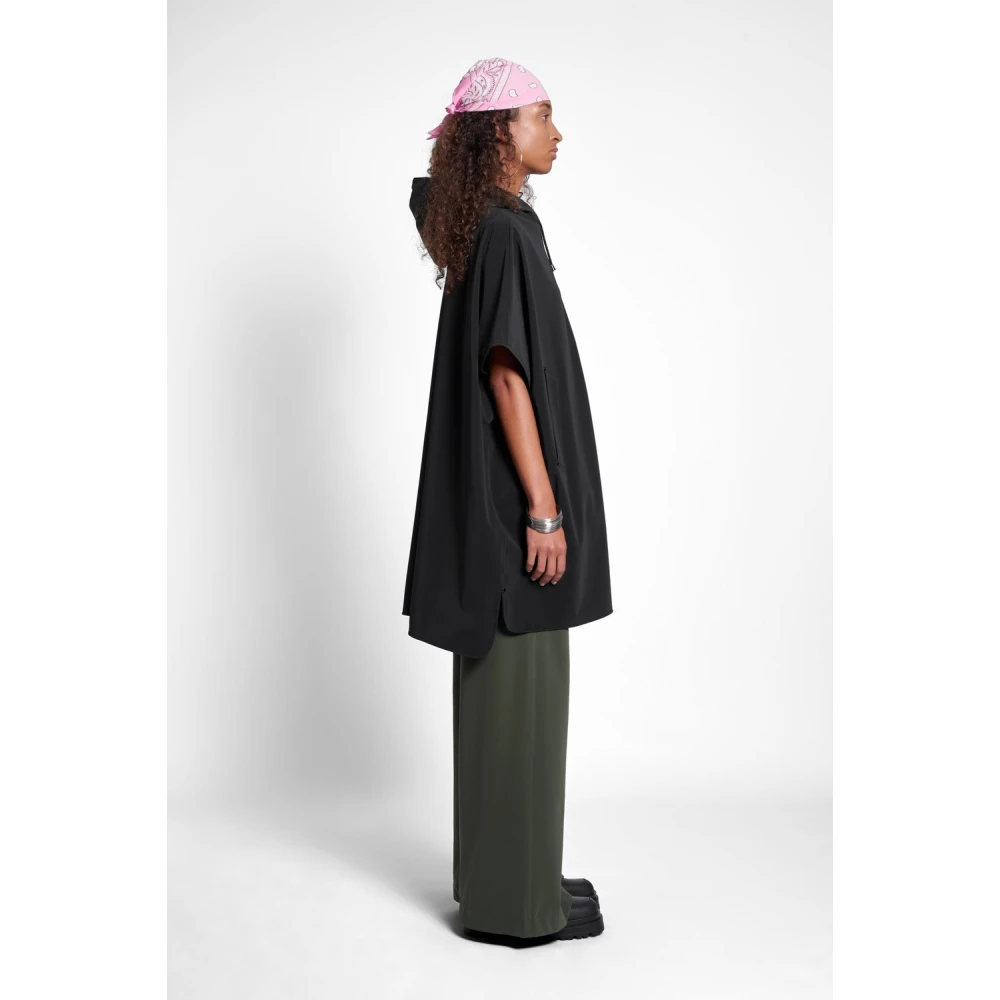 Stutterheim Matte Regenponcho voor Vrouwen Black Dames