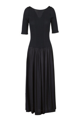 flared-ribbed-top-lang-klanning