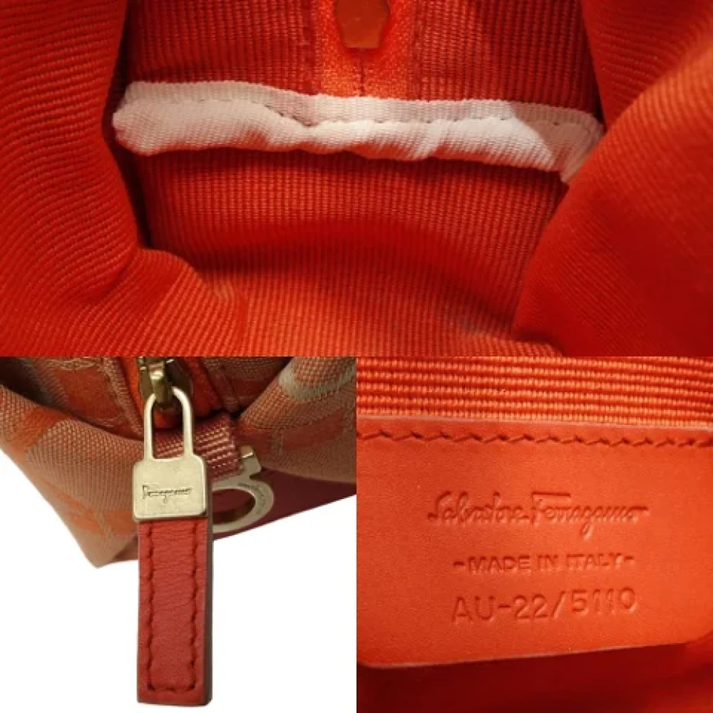 Salvatore Ferragamo Pre-owned Canvas pouches Orange Dames