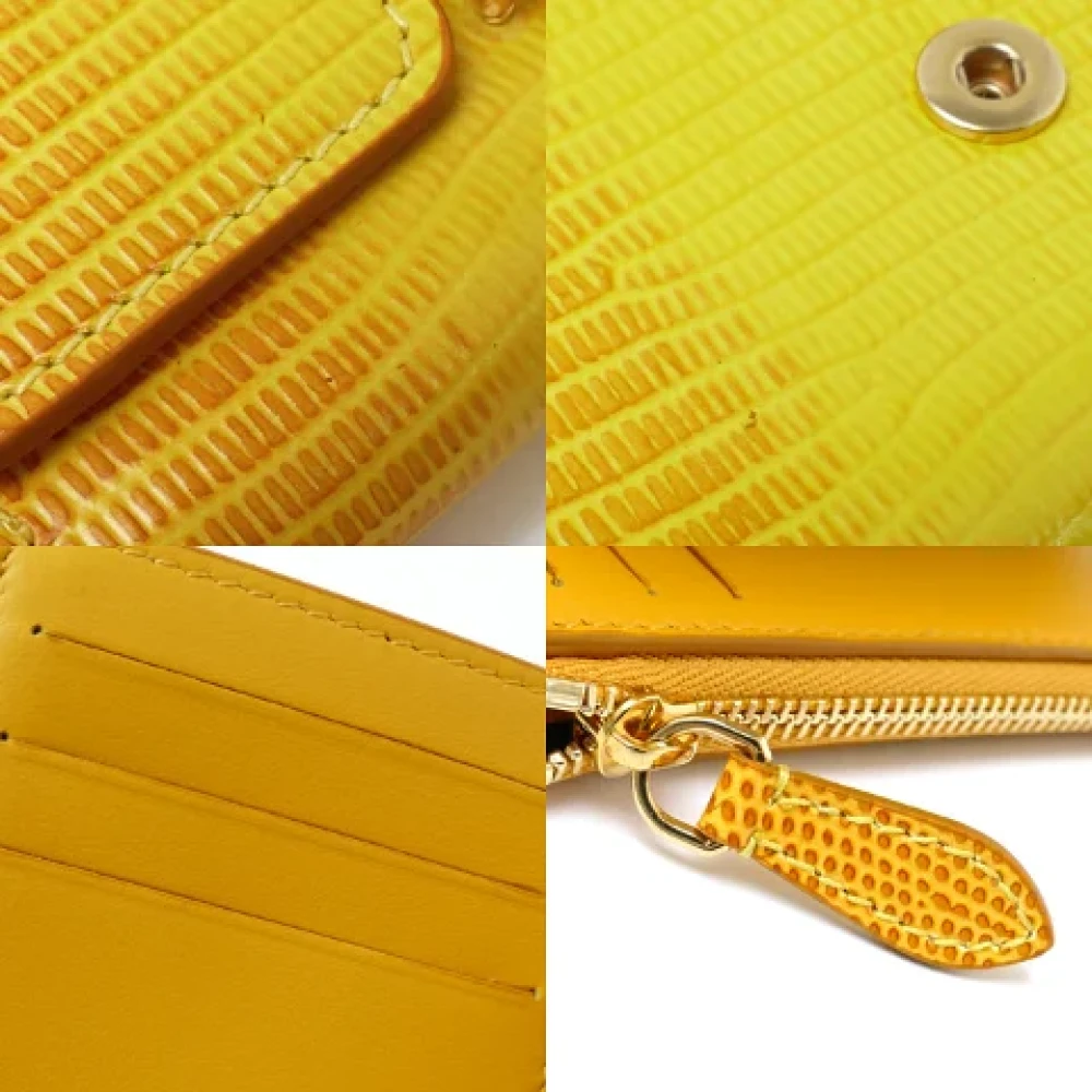 Burberry Vintage Pre-owned Canvas wallets Yellow Dames