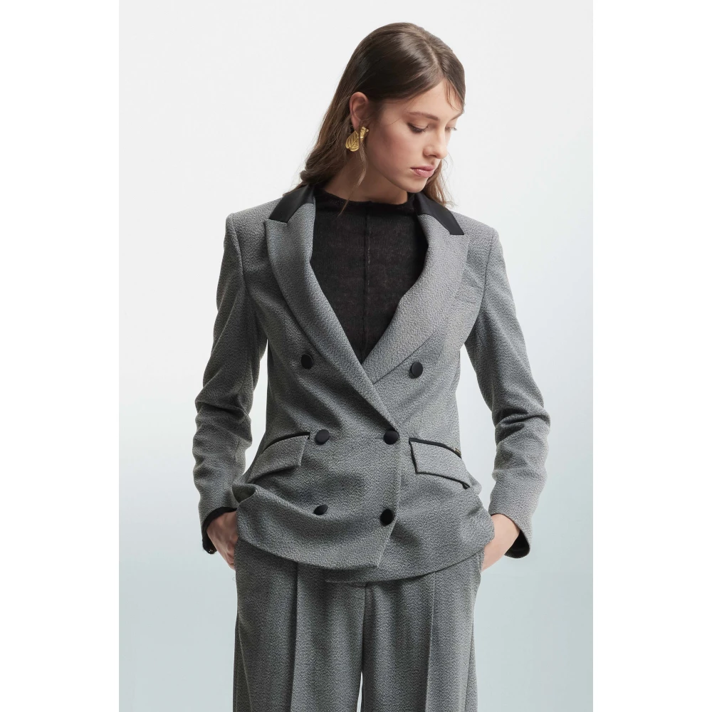 Kocca Dubbelzijdige jas met contrasterende bies Black Dames