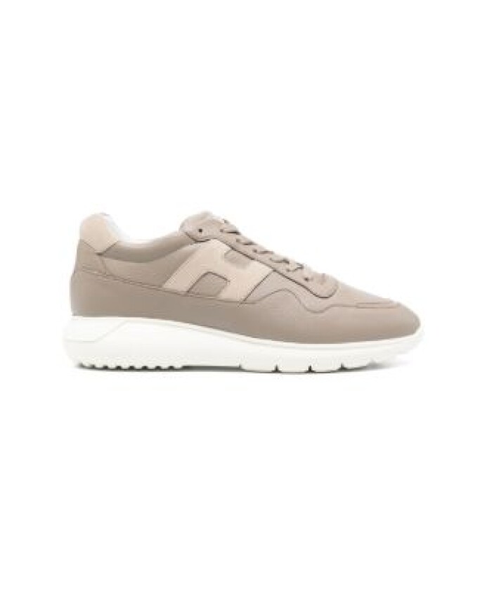 sneakers-interactive3