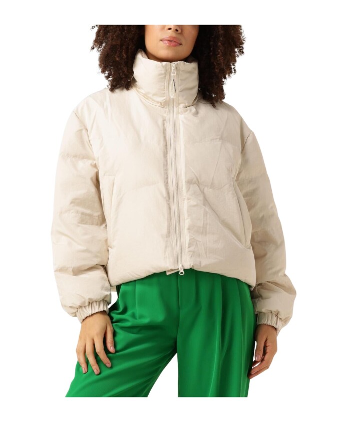 beige-frosty-crop-purr-jacket