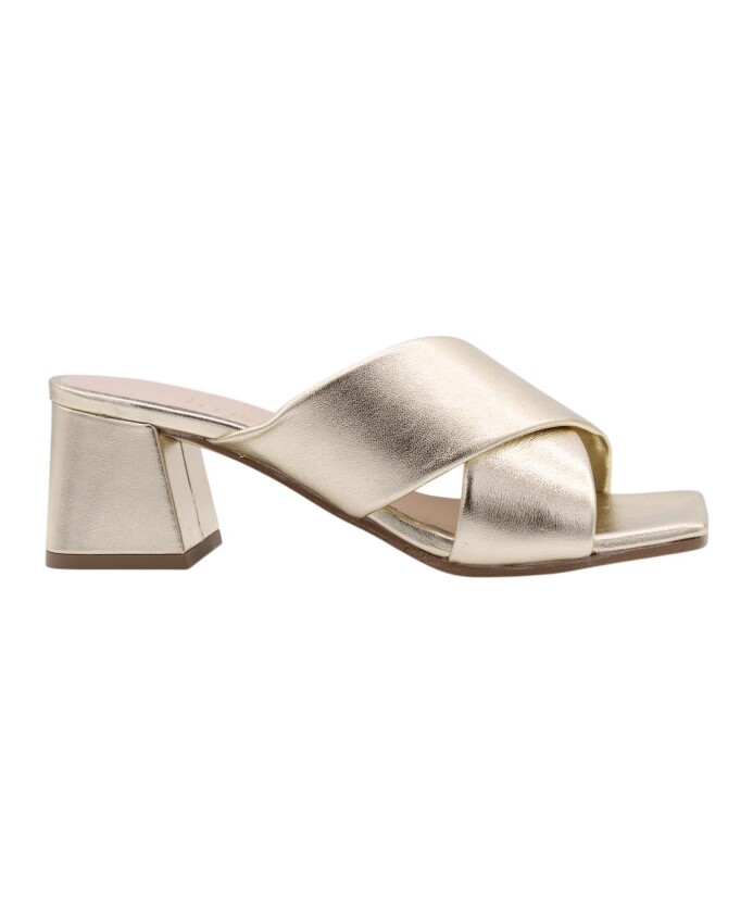 mules-elegantes-avec-sudeten