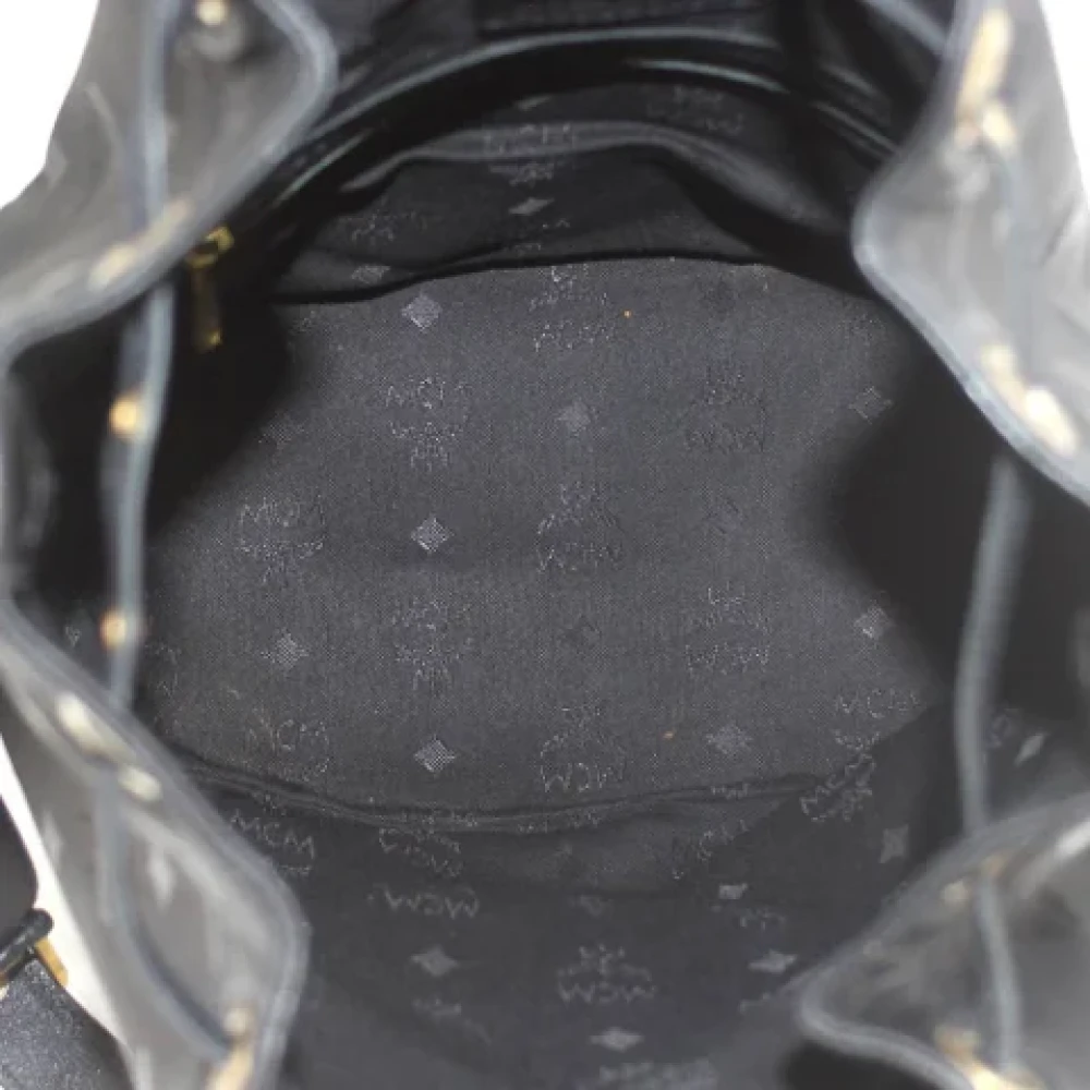 MCM Pre-owned Fabric shoulder-bags Black Dames