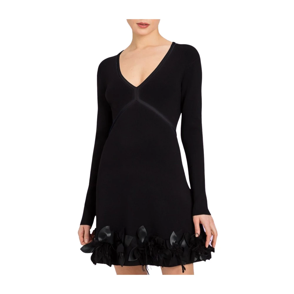 Actitude Zwarte Mini Jurk voor Moderne Vrouwen Black Dames