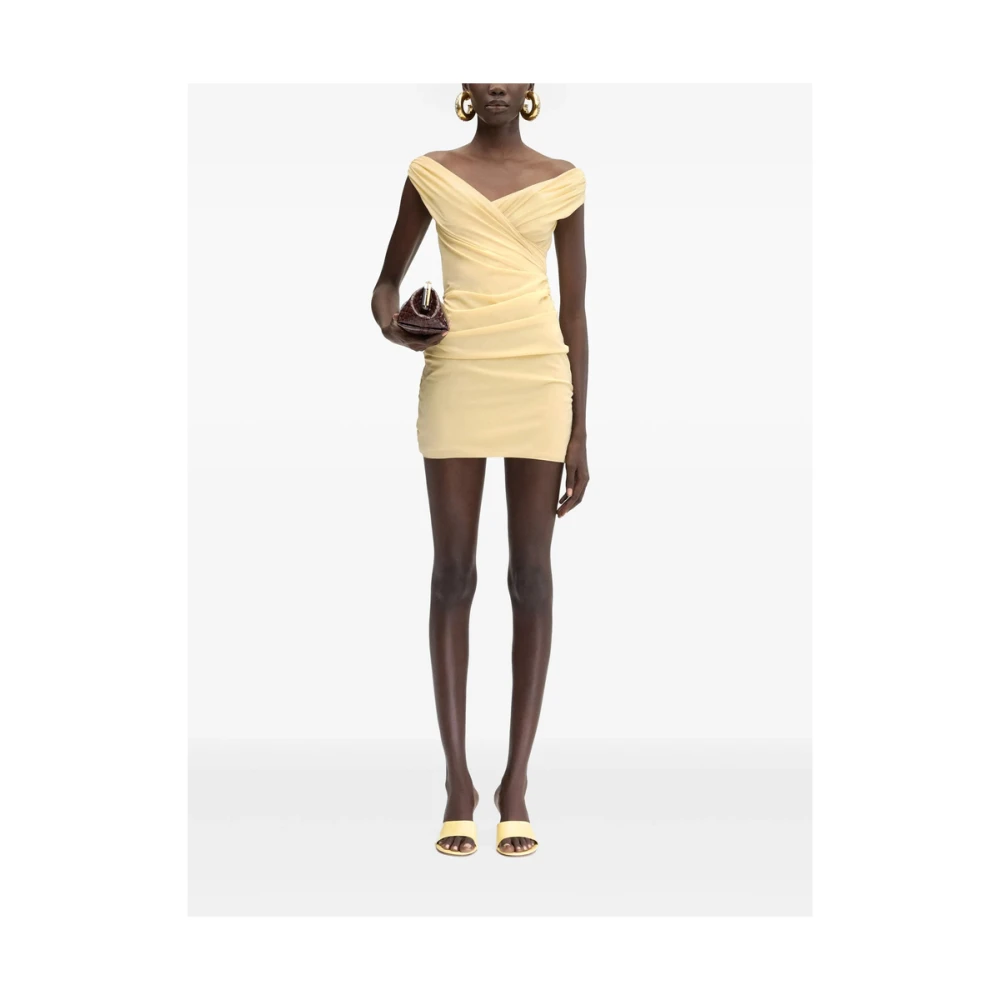 Jacquemus Beige V-Hals Off-Shoulder Jurk Yellow Dames