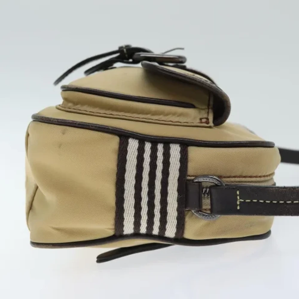 Burberry Vintage Pre-owned Nylon shoulder-bags Beige Dames
