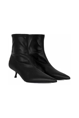 Hilda Boots