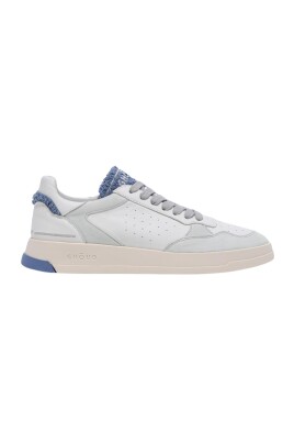 low-top-sneakers