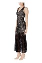 robe-noire-sans-manches-a-col-v