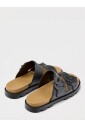 sandales-noires-a-boucle