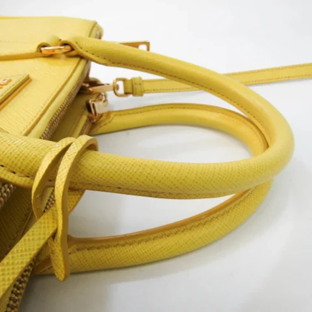 Prada Vintage Pre-owned Fabric prada-bags Yellow Dames