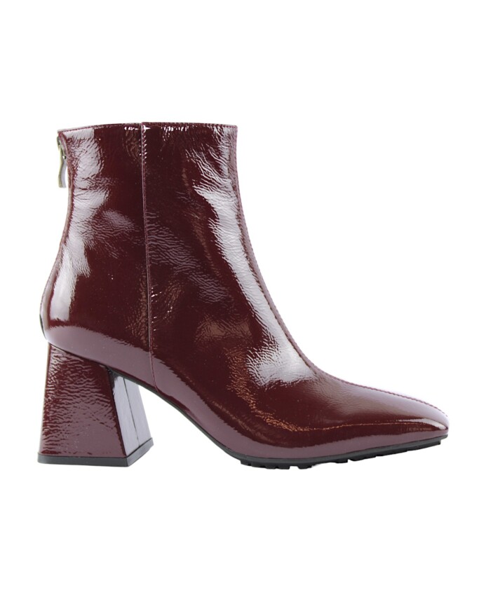 glossy-wine-red-stylish-shoes