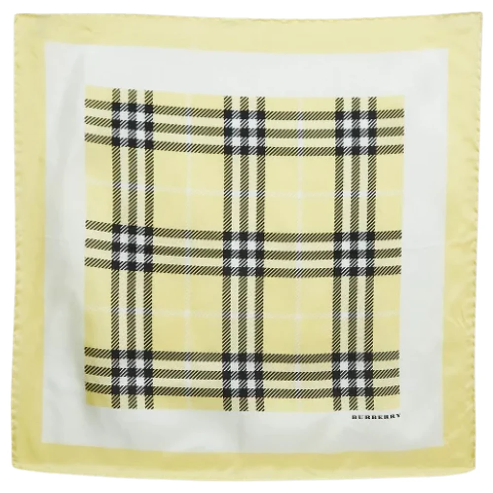 Burberry Vintage Pre-owned Silk scarves Yellow Dames