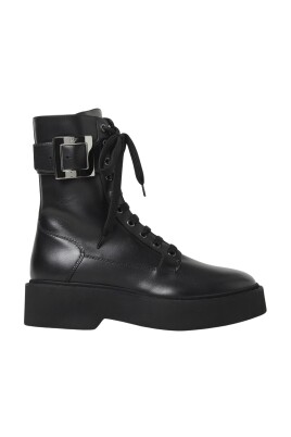 black-platform-ankle-boots