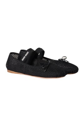 black-bow-ballet-flats