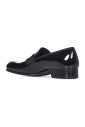 chaussures-slip-on-en-cuir-verni-noir