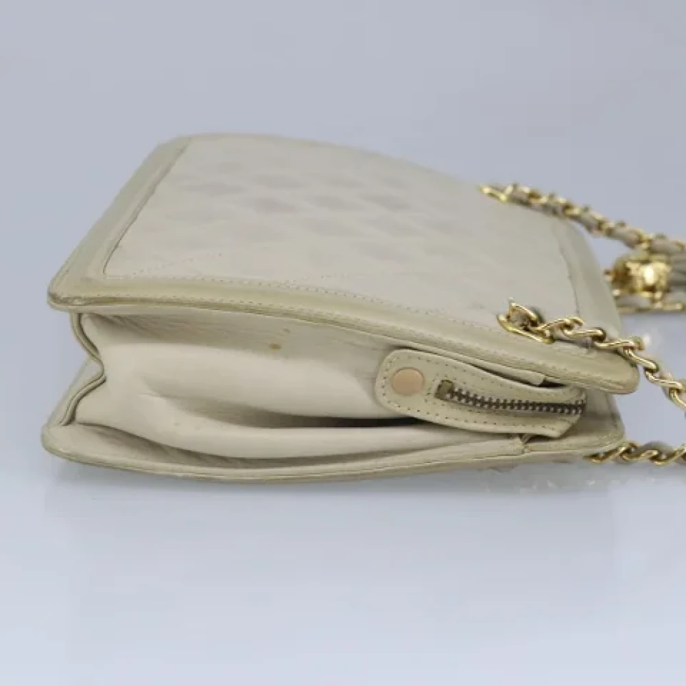 Chanel Vintage Pre-owned Leather chanel-bags Beige Dames