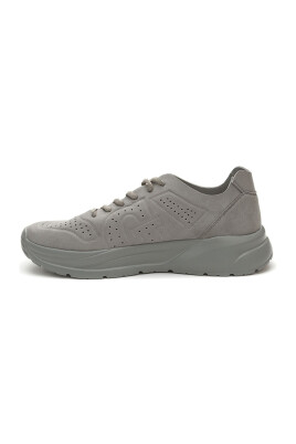 grey-closed-sneakers-for-men