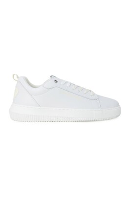 white-lowtop-leather-sneakers-plain-pattern