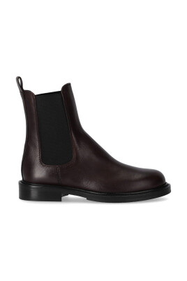 burgundy-chelsea-boot-med-elastisk-tunga