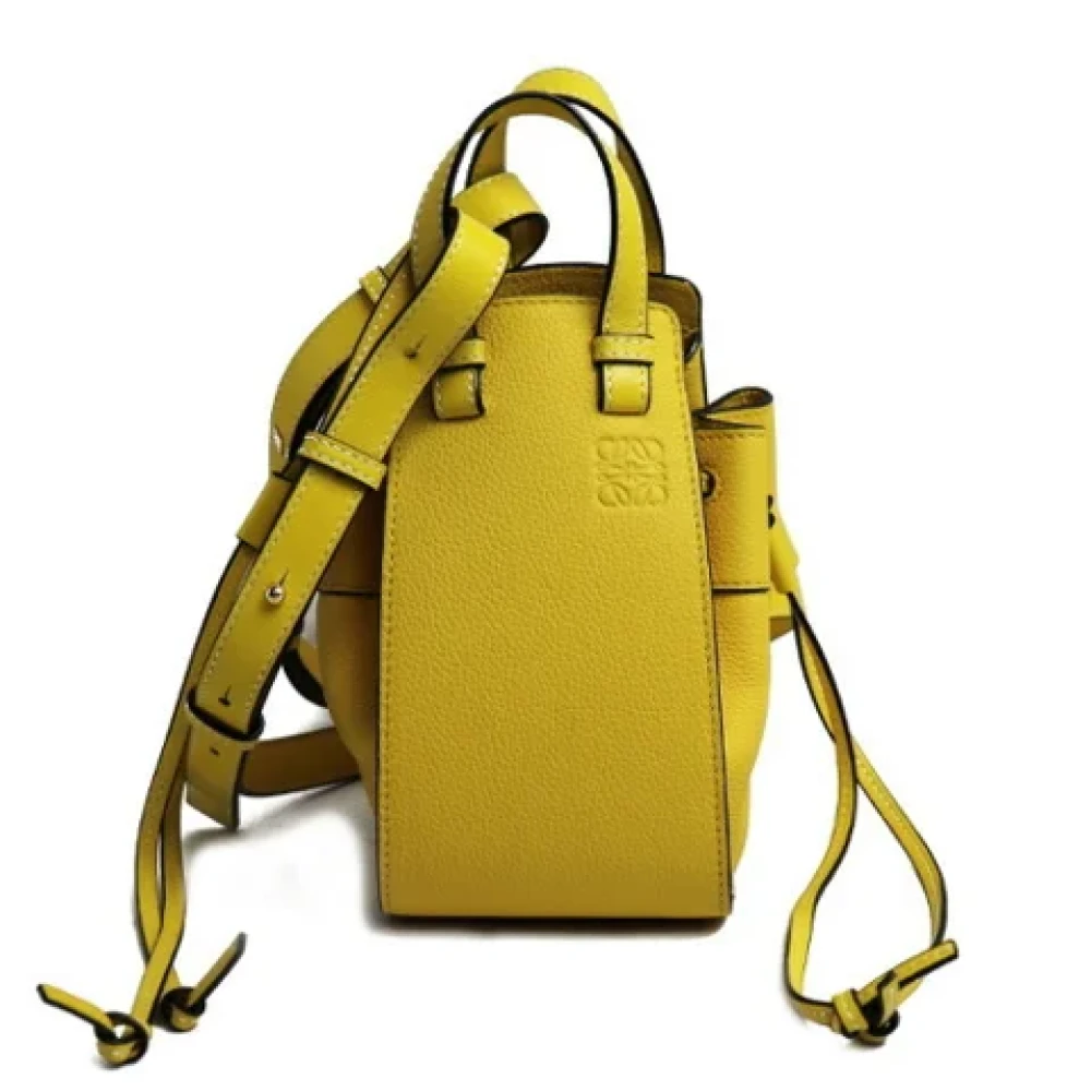 Loewe Pre-owned Leather shoulder-bags Yellow Dames