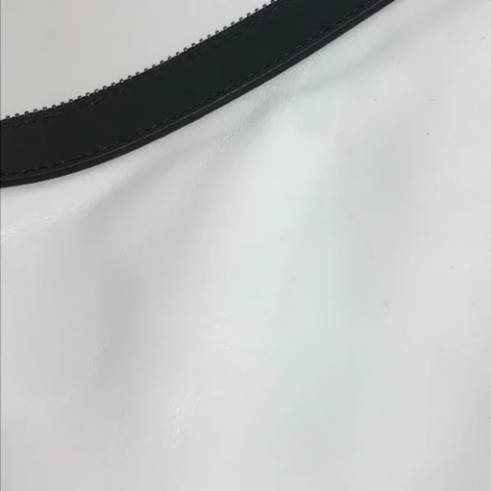 Jimmy Choo Pre-owned Leather clutches White Dames