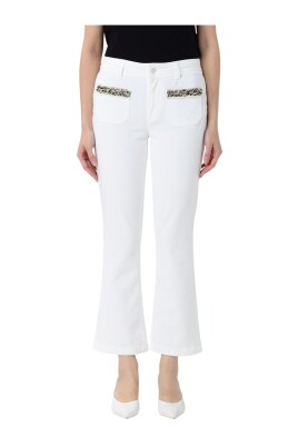 dekorerade-bootcut-jeans-stilfull-bla