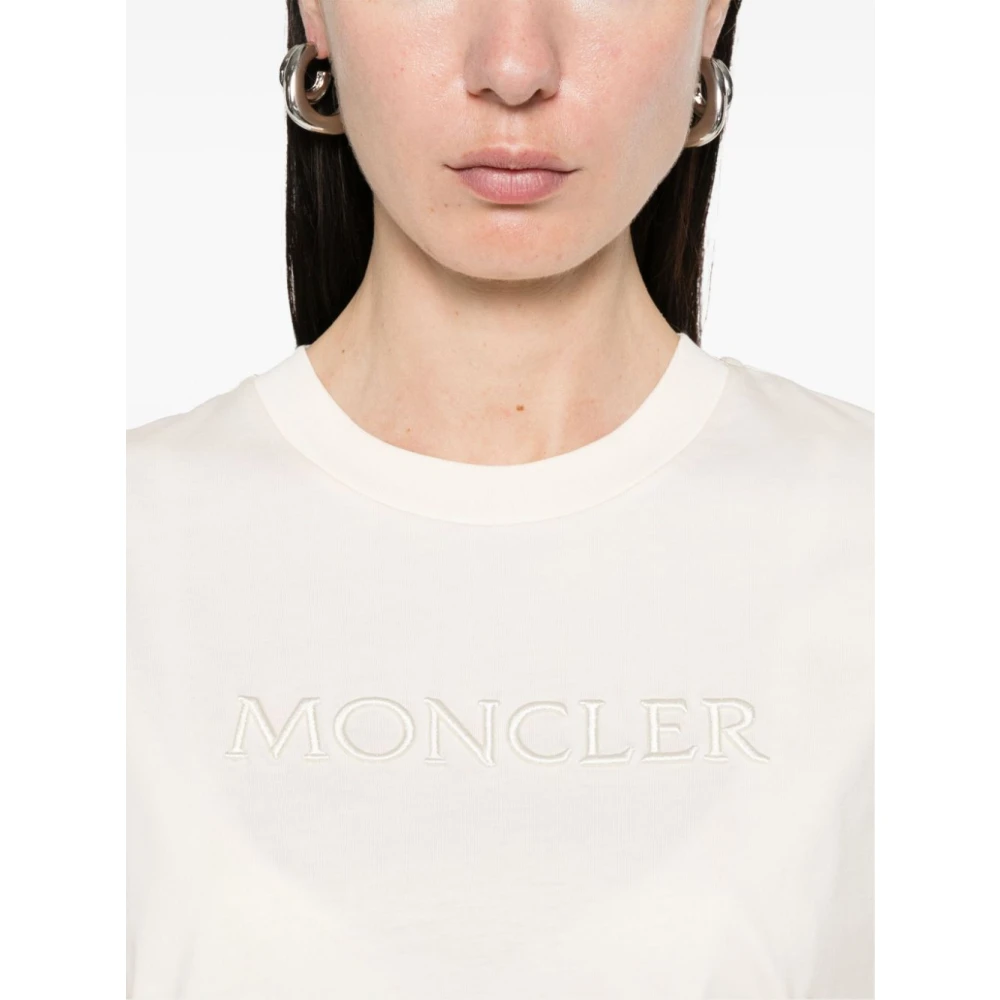 Moncler Beige T-shirts en Polos met Logo Patch Beige Dames