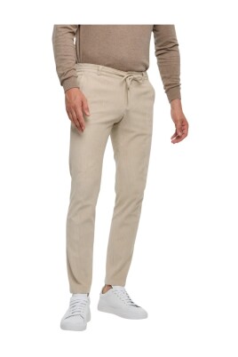 beige-pants-dispartaflex