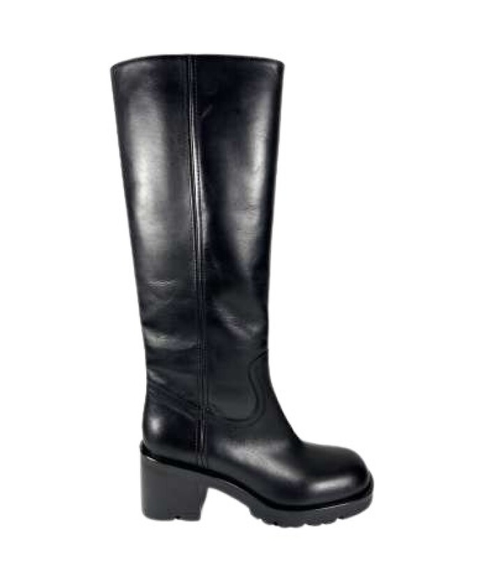 bottine-en-cuir-a-talon-de-70mm-en-noir