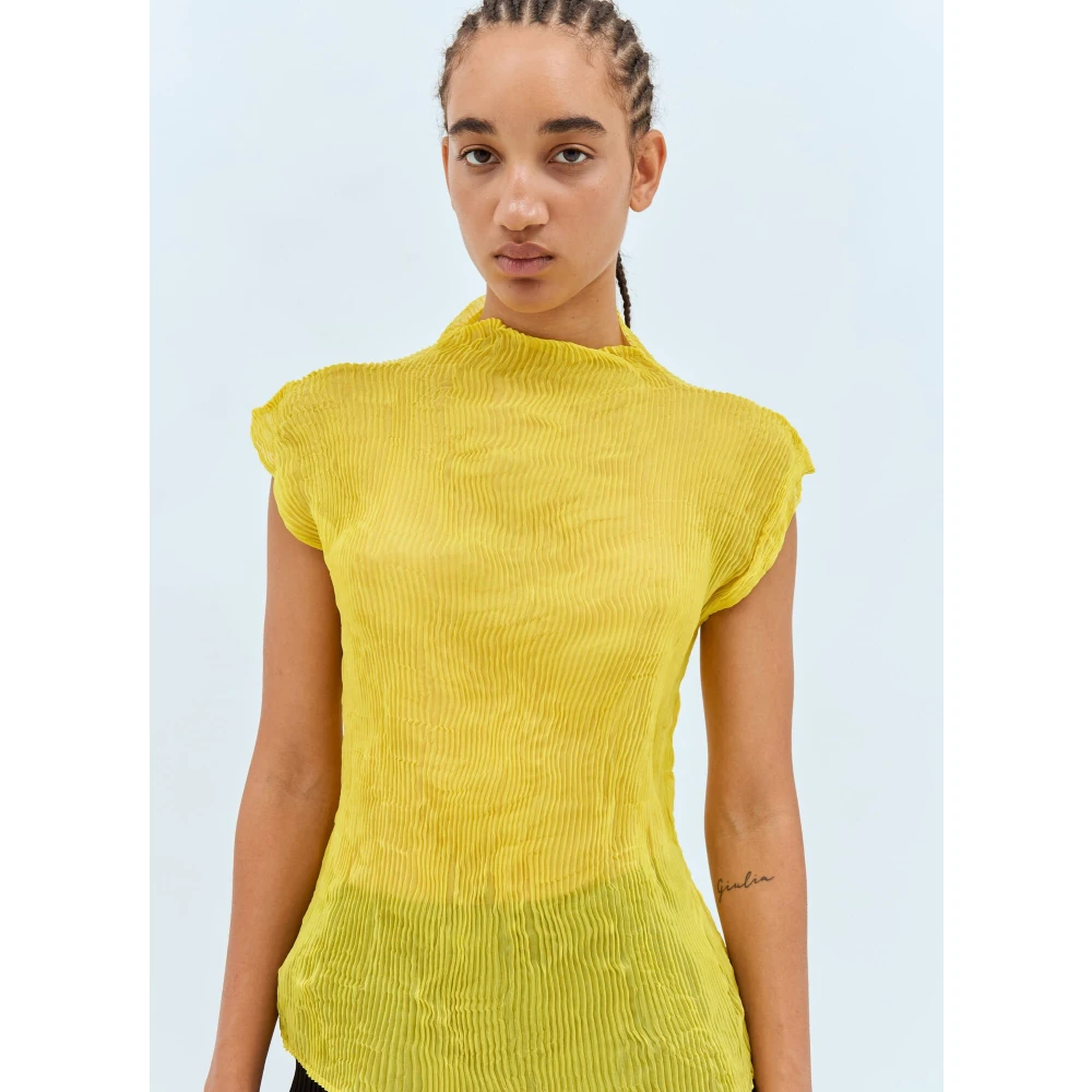 Issey Miyake Geplooide Chiffon Twist Top Yellow Dames