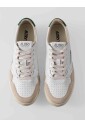 sneakers-en-cuir-blanc-avec-daim-beige