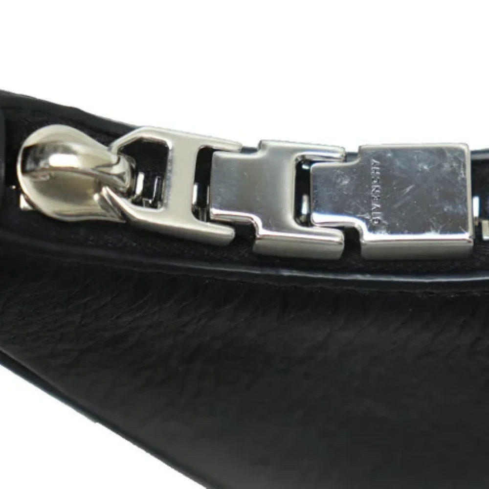 Givenchy Pre-owned Leather shoulder-bags Black Dames