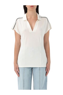 stylish-graphic-print-tee