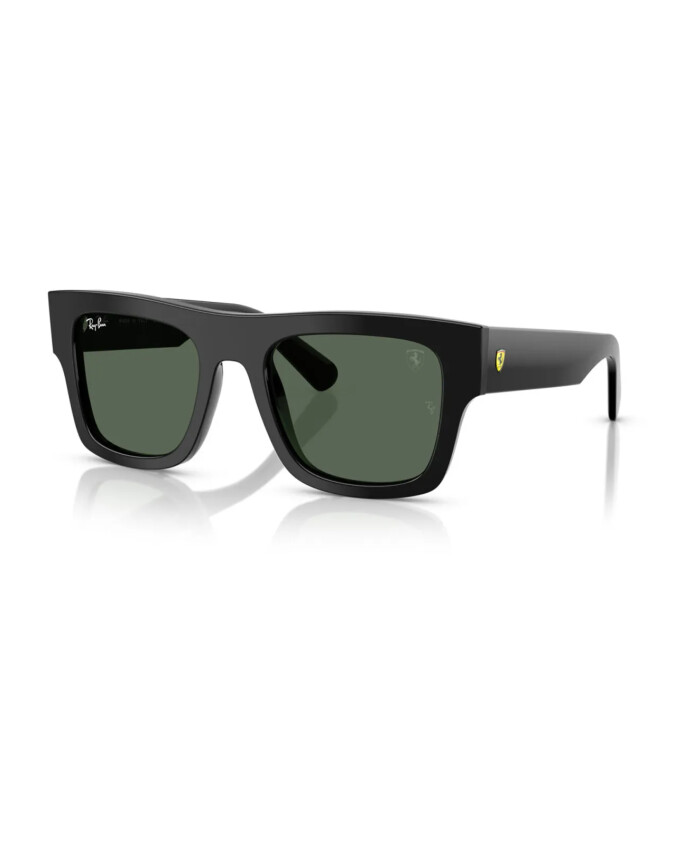 lunettes-de-soleil-ferrari-design-carre-verre-vert