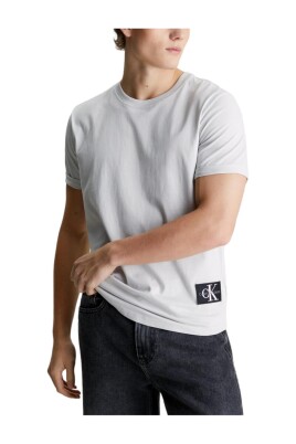 minimalist-logo-tee