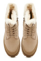 suede-lace-up-enkellaarzen-modieus-veelzijdig