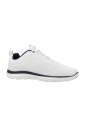 sneakers-summits-pour-un-look-elegant