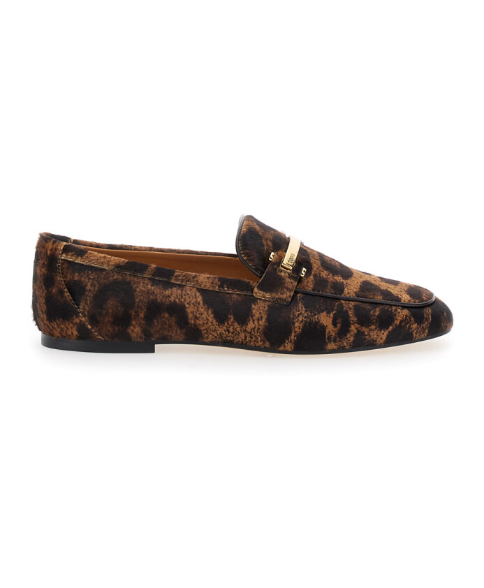 chaussures-plates-marron-avec-details-en-cuir