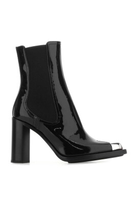 luxury-heeled-boots-for-women