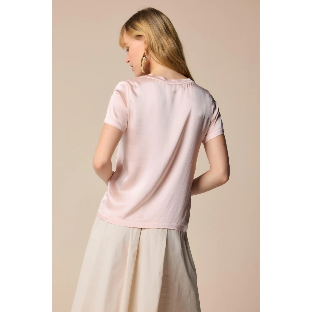 Kocca Stijlvolle T-shirts voor mannen en vrouwen Pink Dames
