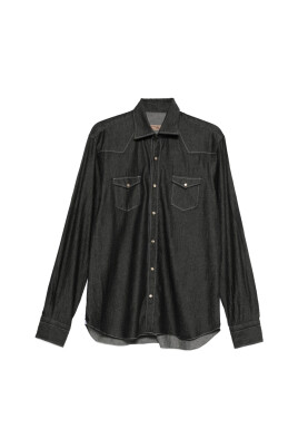 black-button-up-shirt-with-pockets