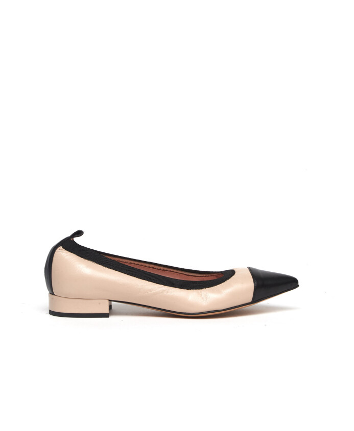 ballerine-en-cuir-beige-et-noir