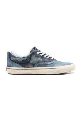 blue-sneakers-with-logo-patch