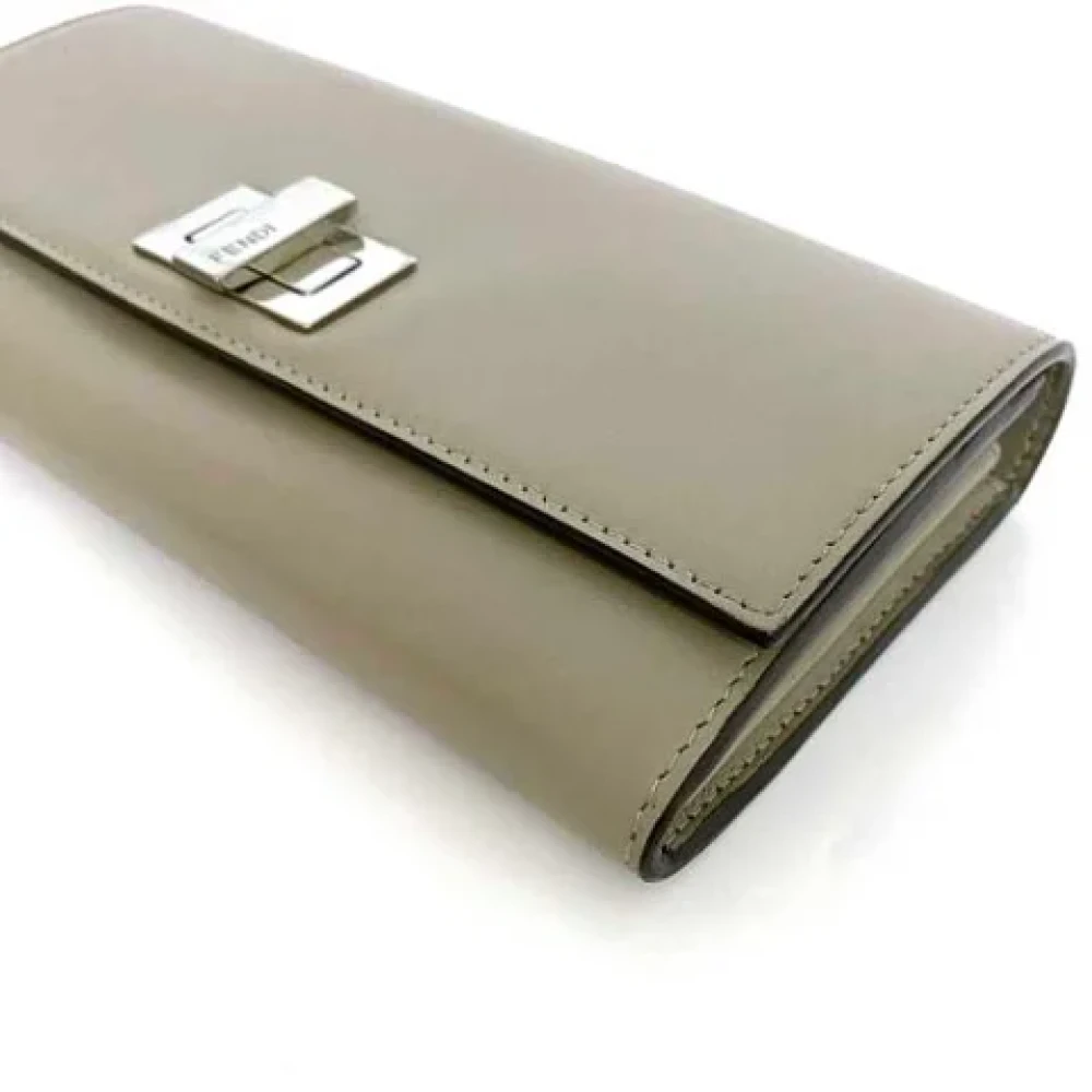 Fendi Vintage Pre-owned Leather wallets Gray Dames