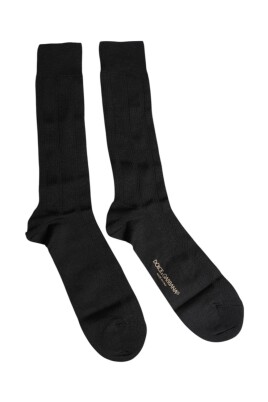luxurious-black-crew-socks