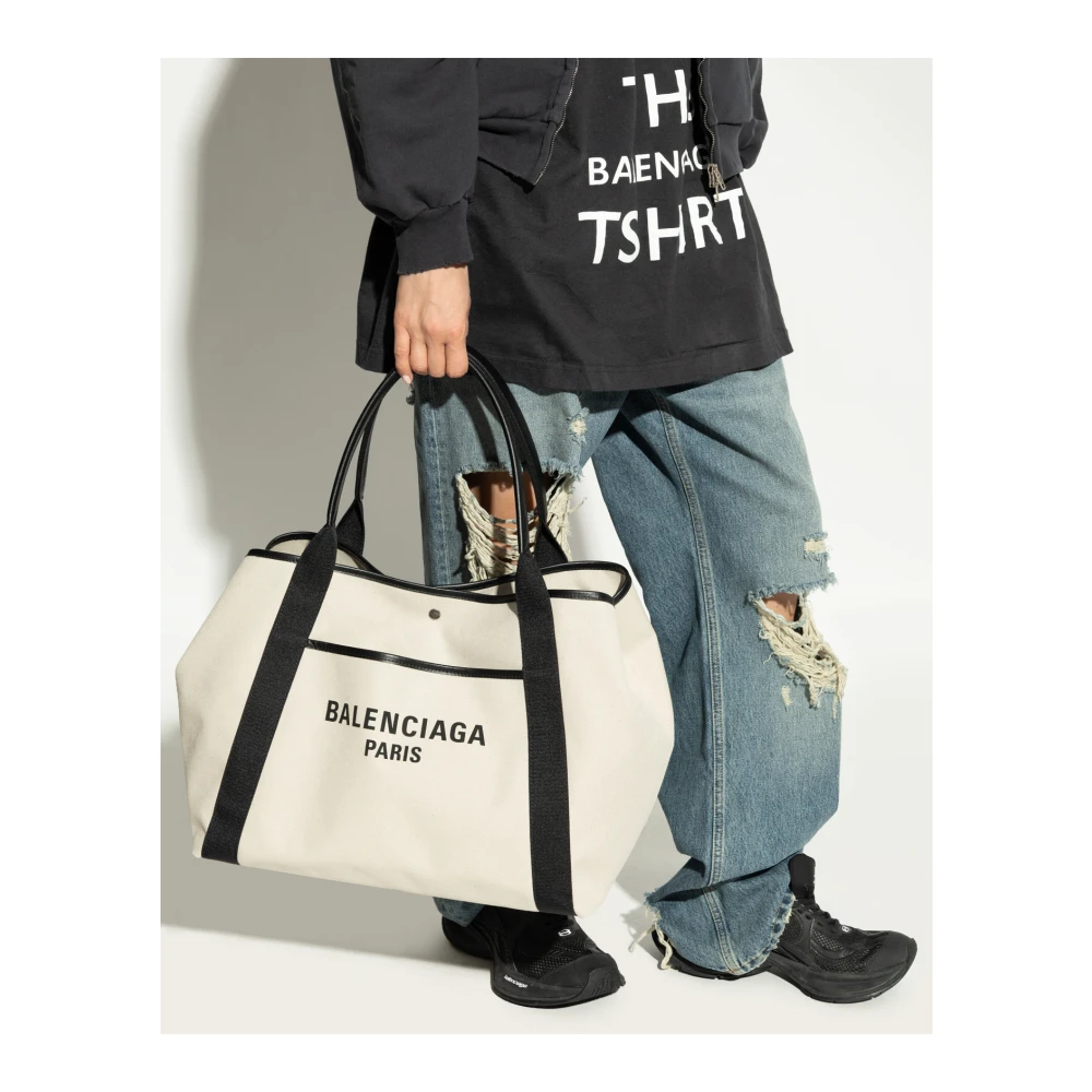 Balenciaga Tas Biarritz Groot type shopper Beige Dames
